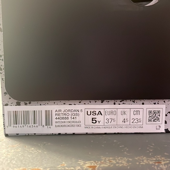 Brand new in original box/wrapping Jordan 5 dark concord size 6.5 in W 5 in M - Picture 5 of 5